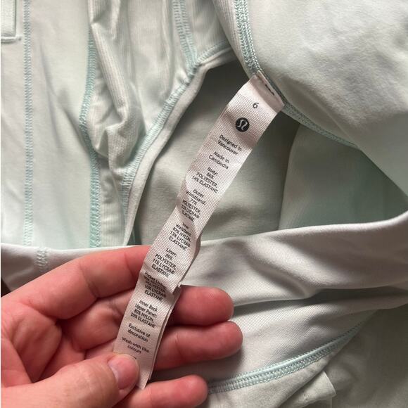 Lululemon athletica Light Sea Mist Mint Green Running Shorts Size 6 - Picture 8 of 8